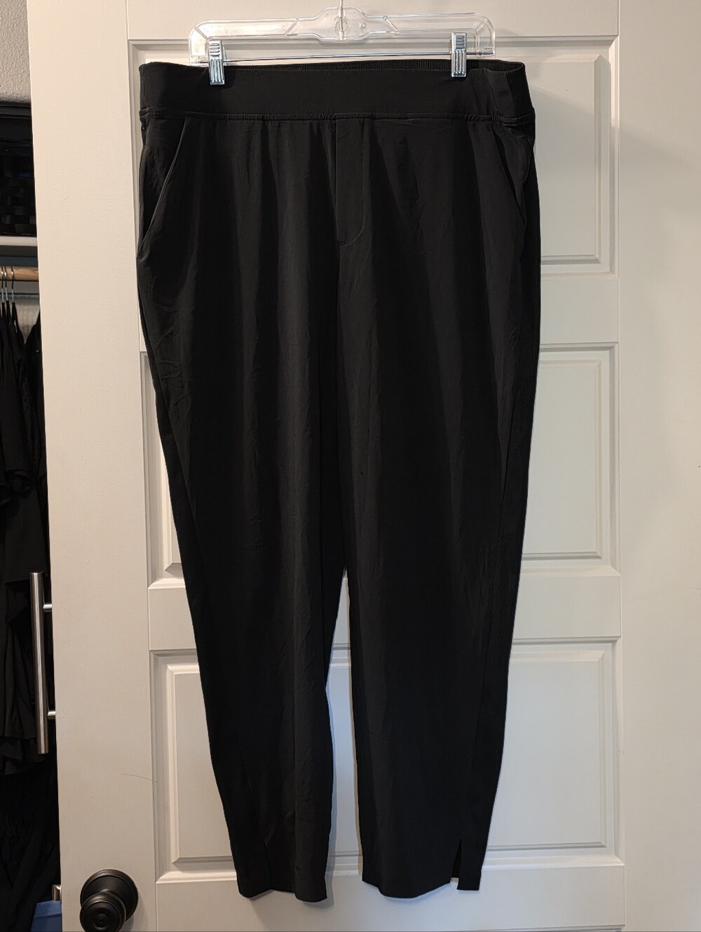Athleta Womens Size 16 Joggers In Black